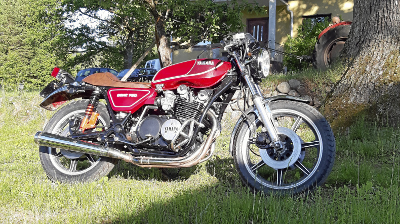 Yamaha XS 750