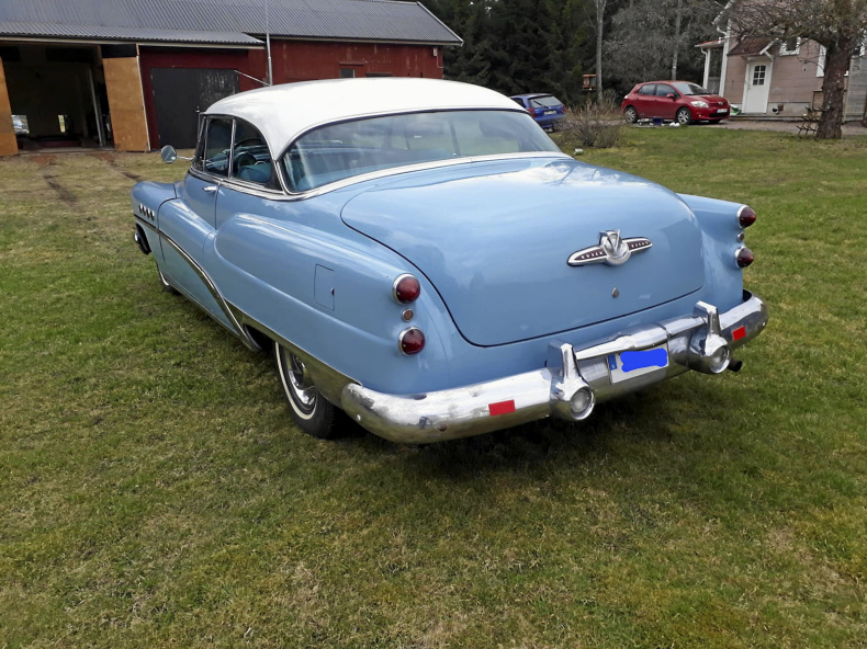 Buick Roadmaster Riviera Hardtop 5.3 V8