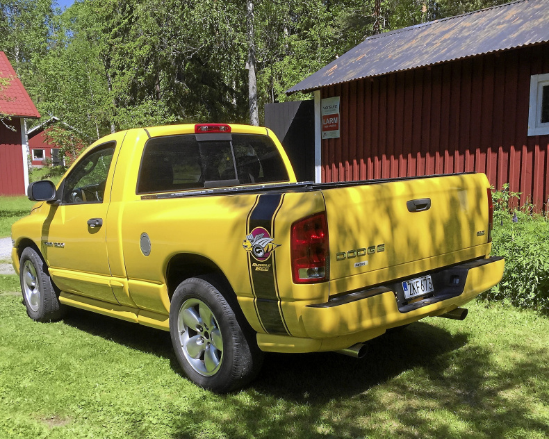 DODGE PICKUP