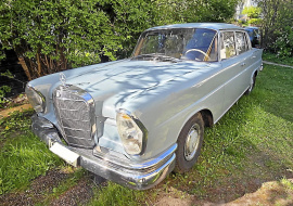 Mercedes-Benz 220 S