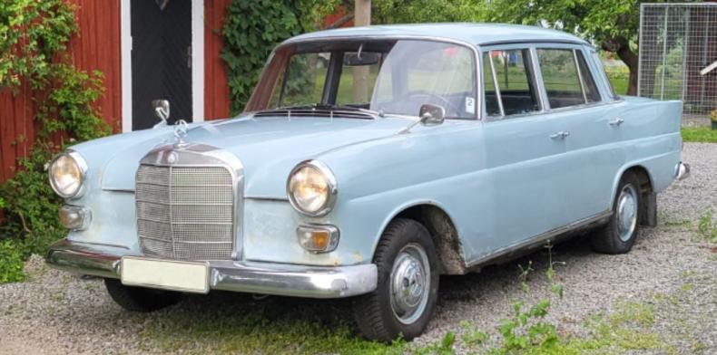 MERCEDES 200 -66