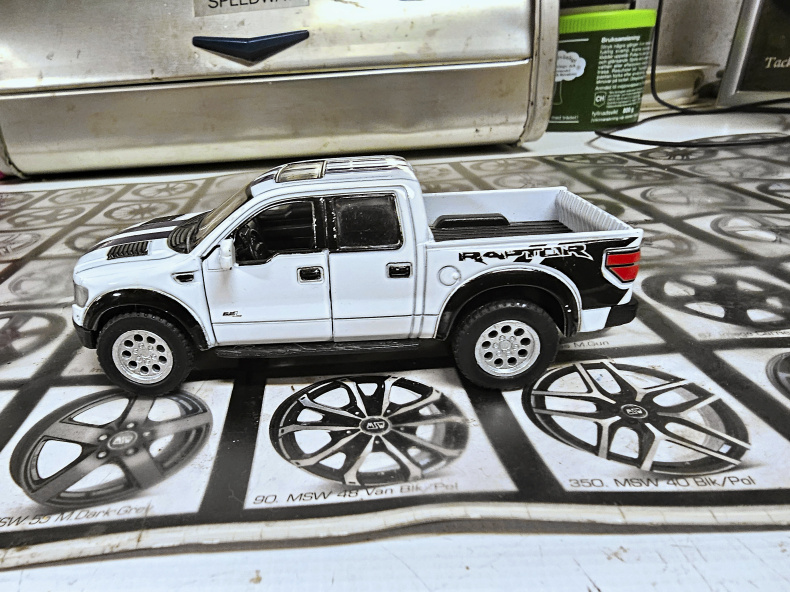FORD F RAPTOR SUPERGREW
