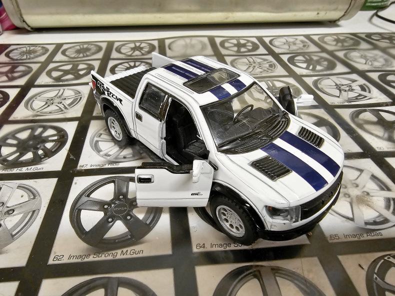 FORD F RAPTOR SUPERGREW