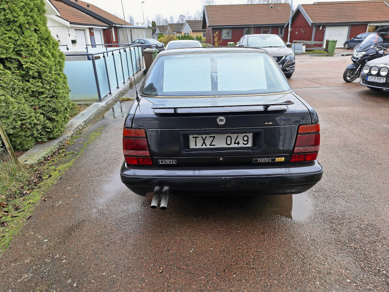 Lancia Thema 8.32