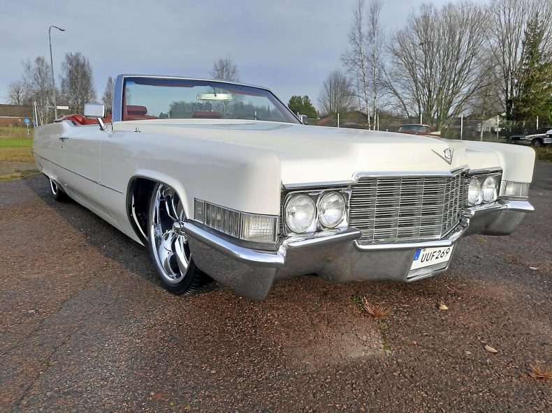 Cadillac De Ville Convertible