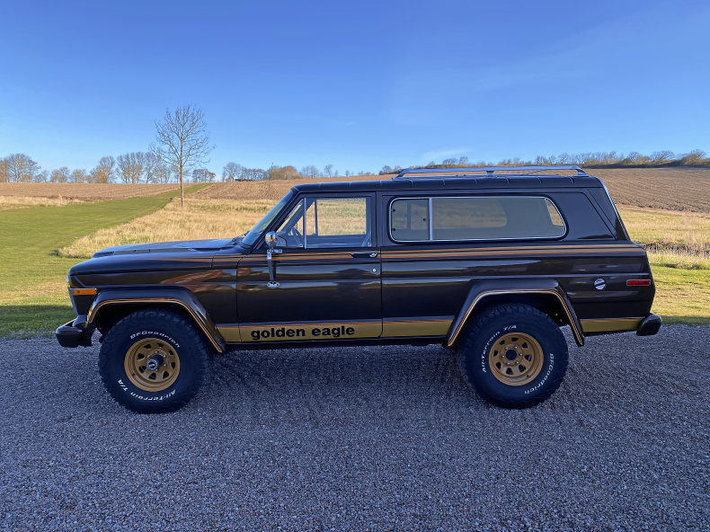 Jeep Cherokee Chief Golden Eagle UNIKUM Byte