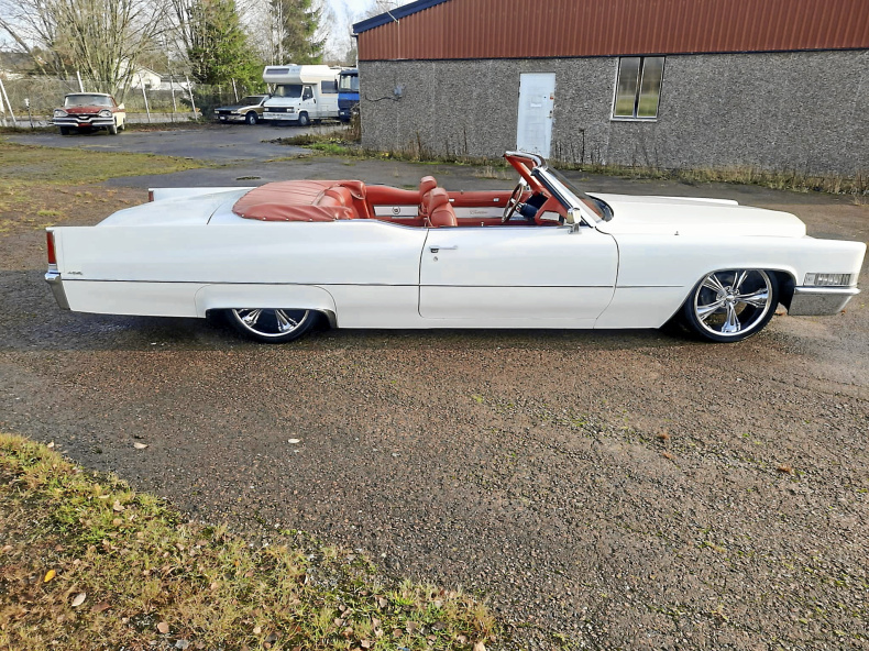 Cadillac De Ville Convertible