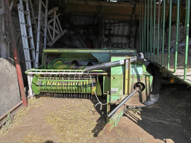 John Deere hårdbalspress