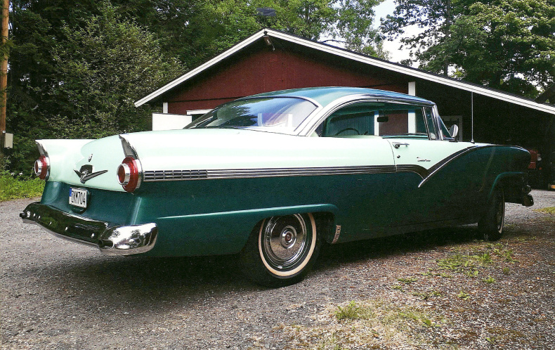 Ford Fairlane Victoria