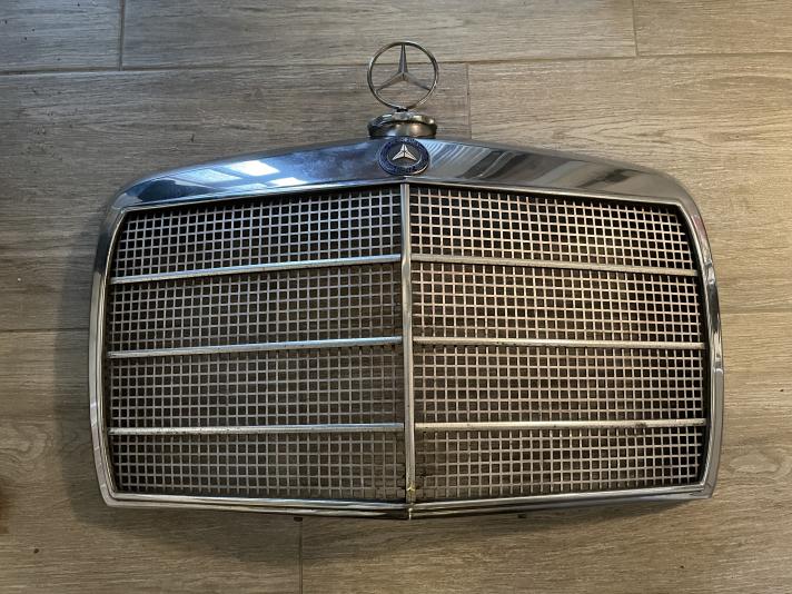 Mercedes grill 220