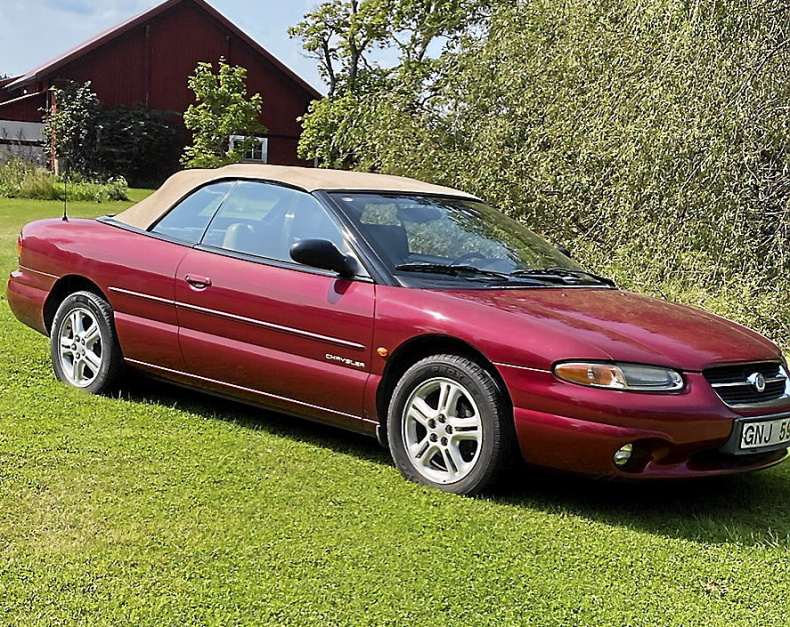 Chrysler Stratus cab
