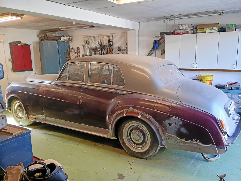 Bentley S2