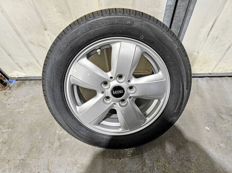 MINI COOPER 15 TUM SOMMARHJUL