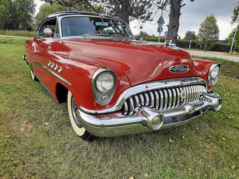 Buick Roadmaster Coupe