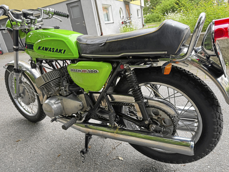 Kawasaki MACH III, 500 cc -70. Klassisk trepip!