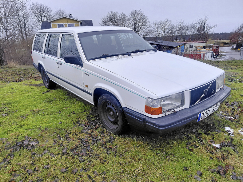 Volvo 745 Gle