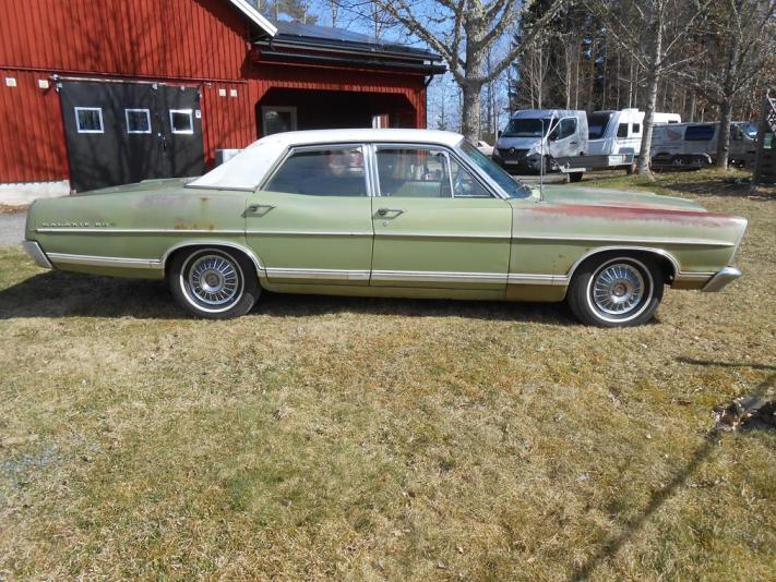 Ford Galaxie -67 4d sedan