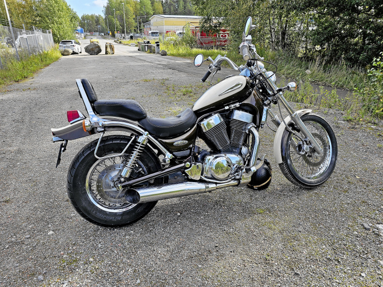 SUZUKI INTRUDER 1400,cc