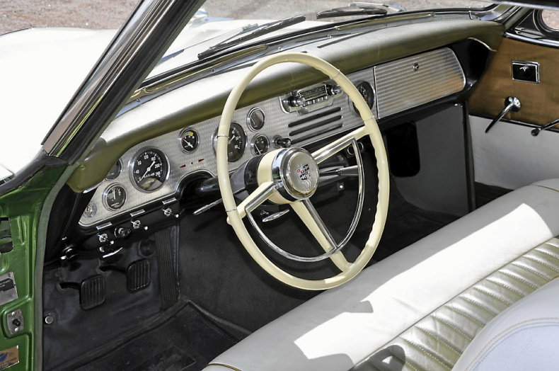 Studebaker Golden Hawk