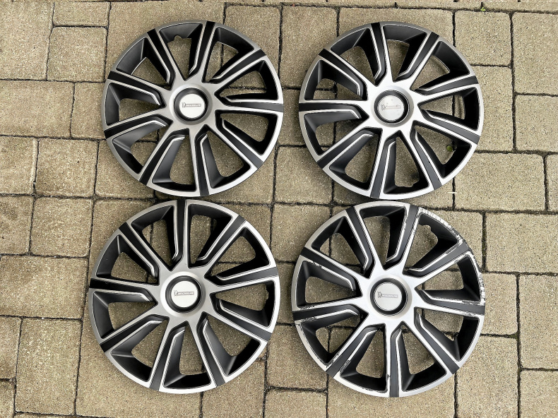 4 st Michelin 15" navkapslar