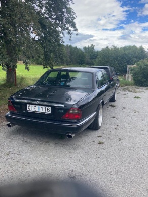 Jaguar XJR