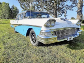 Ford Fairlane 500