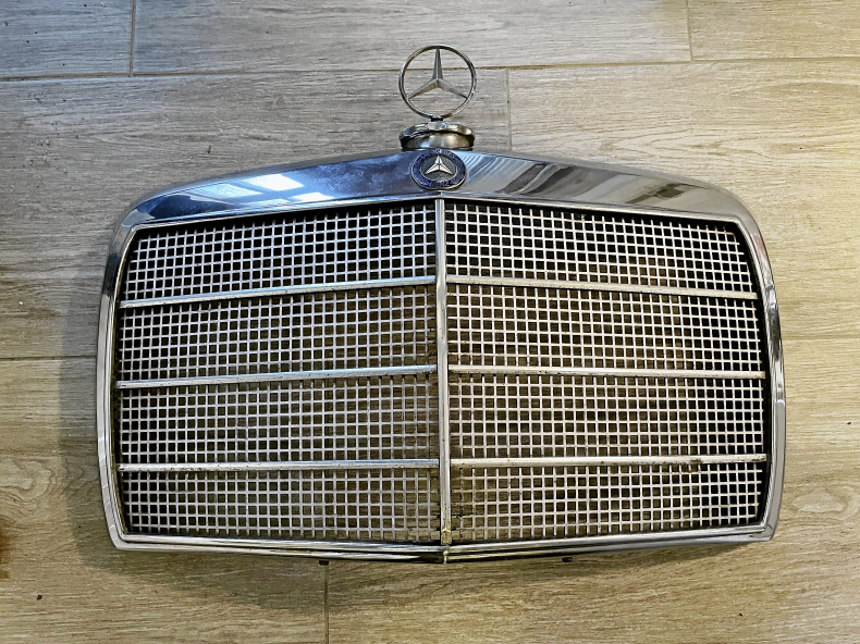 Mercedes grill