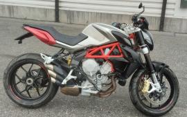 MV Agusta Brutale 800