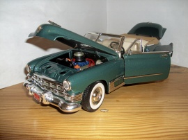 1:18 Cadillac Cab -49