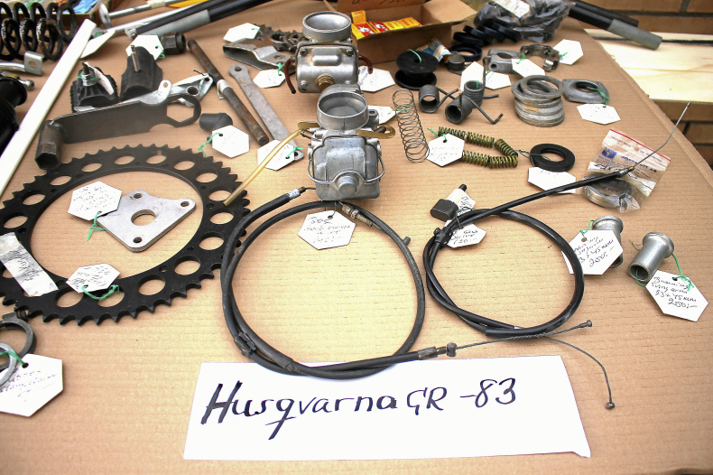 NYA o BEG. reserdelar HUSQVARNA CR 1983-88