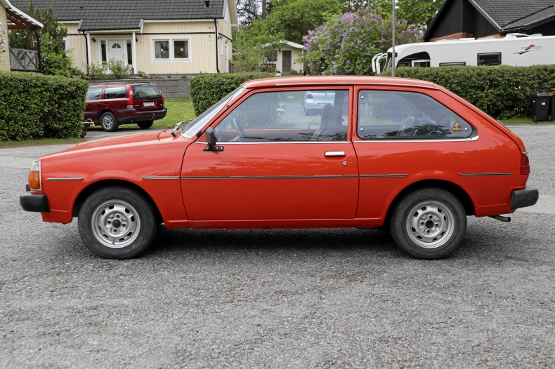 Mazda 323