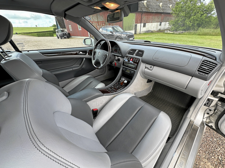 Mercedes-Benz CLK430 Cab