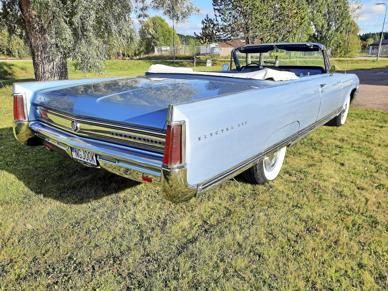 Buick Electra 225 Convertible