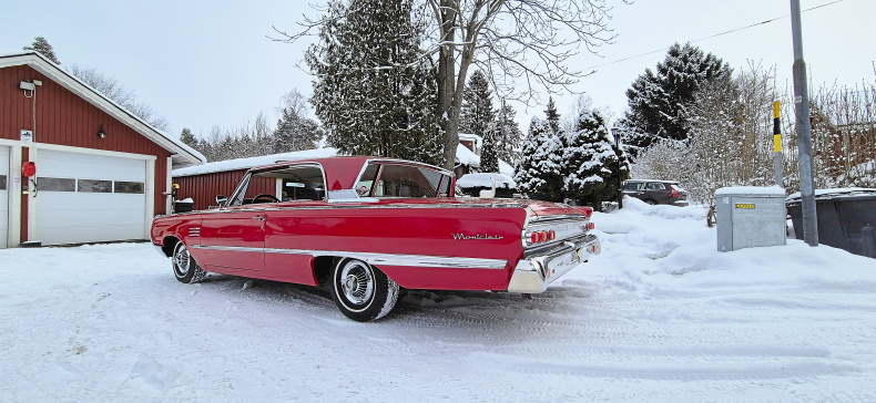 MERCURY  MONTCLAIR BREEZEWAY 2D HT