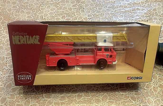 Corgi Heritage Brandbil metall