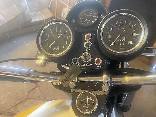 Triumph Trident T 160