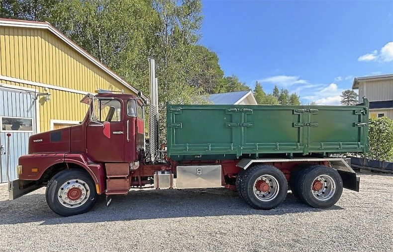 Volvo N10 6x2 lastbil