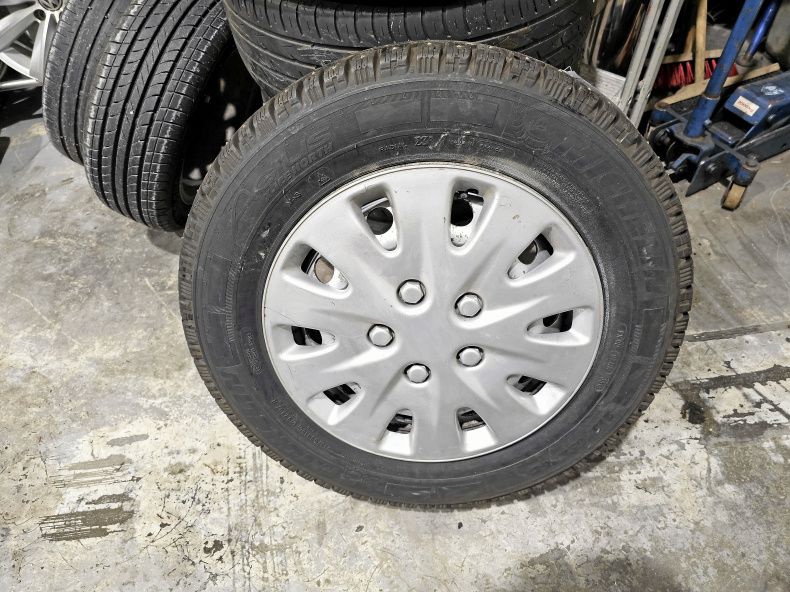 VW TRANSPORTER 16 TUM V-HJUL