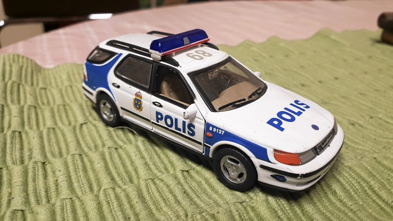 POLISBIL SAAB TURBO