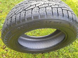 Nokian Hakkapelitta 225/60 R17 SUV Dubbdäck