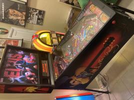 ELVIS FLIPPER och WURLITZER OMT