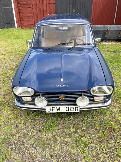 Peugeot 204BD XL 4D