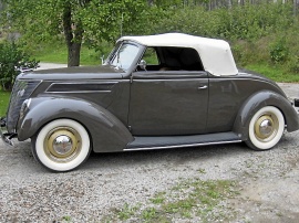 Ford delux cab