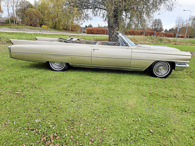Cadillac Series 62 Convertible