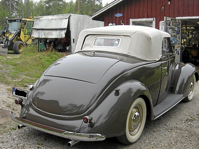 Ford delux cab