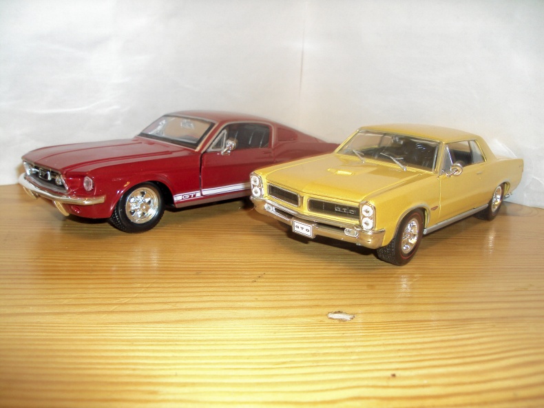 1:24 Mustang GT och Pontiac GTO -67/65