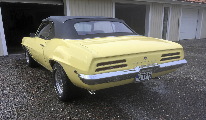 Pontiac Firebird 400