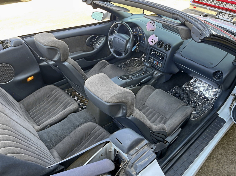 Pontiac Trans Am cab