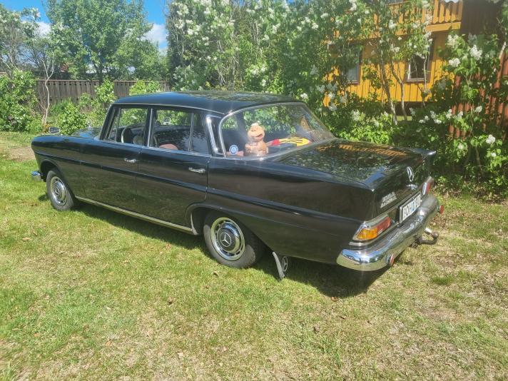 Mercedes 200d