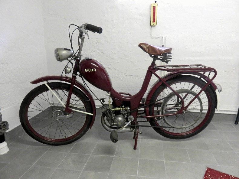 Moped Apollo